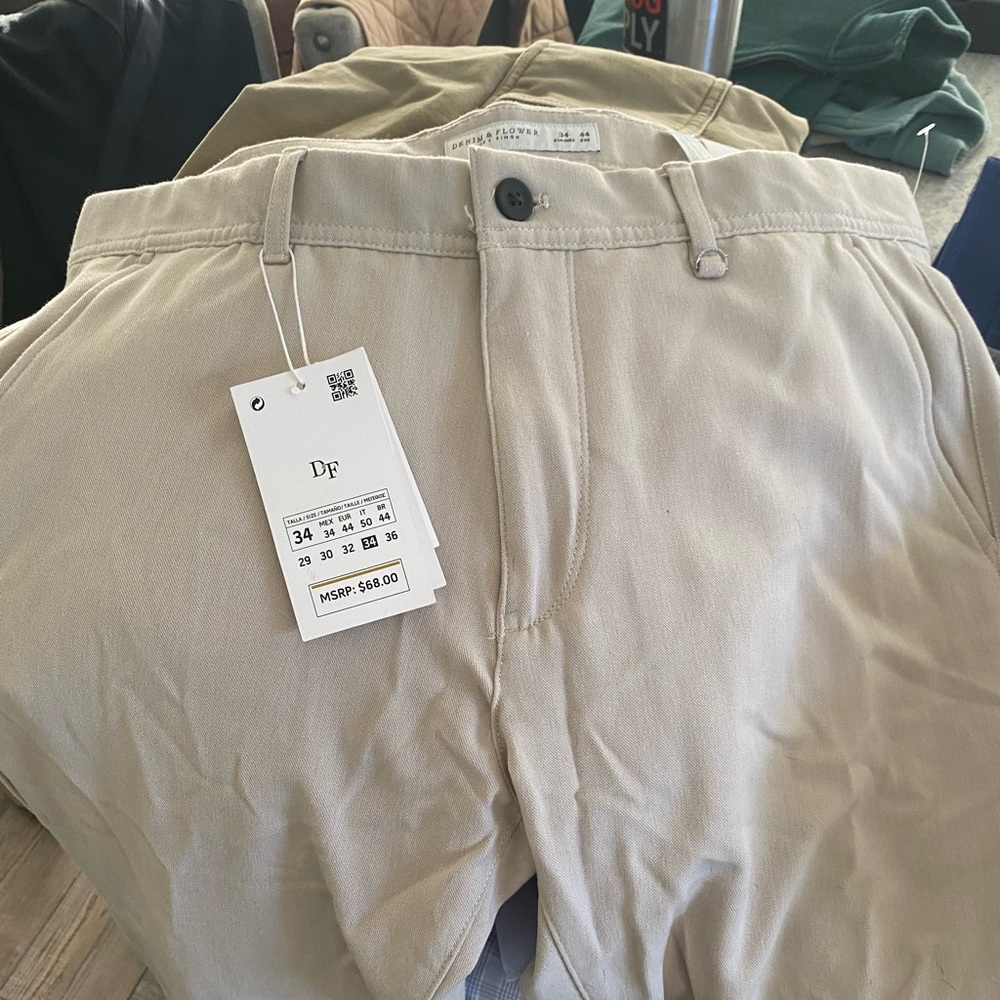 Men’s bi-stretch pants -NWT